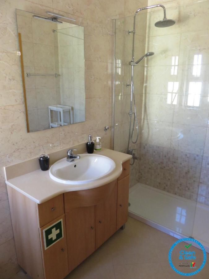 Apartamento T1 Com Vista Mar Perto Da Praia N.ª Sra. Da Rocha Porches  Buitenkant foto